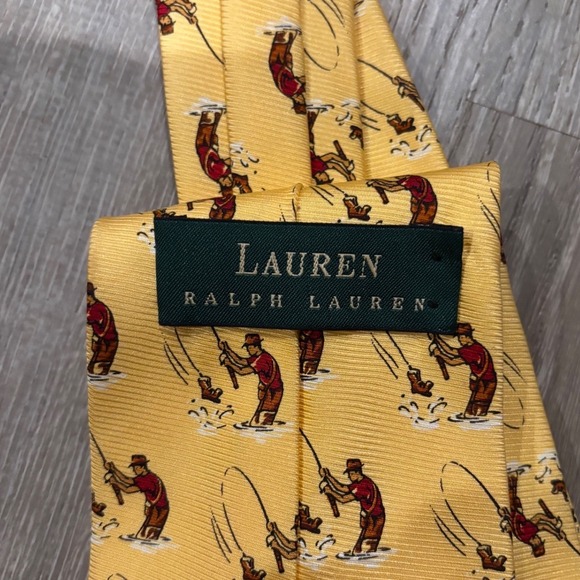 Lauren Ralph Lauren Vintage Yellow Red Fishing Scene Silk Tie Hand Finished - Picture 3 of 4